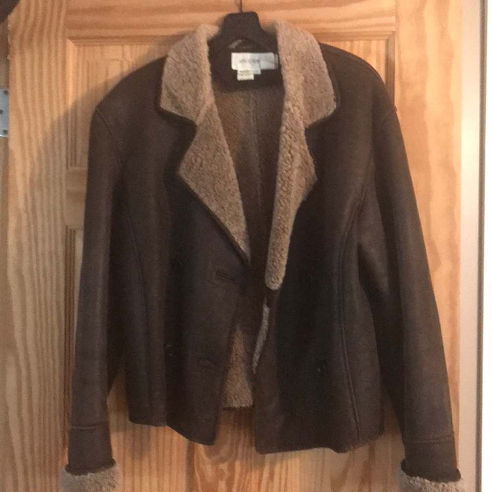 Sheepskin leather cropped coat